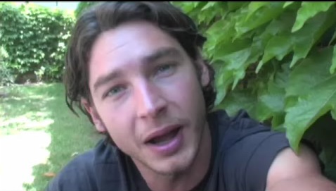 File:0192-JonasPerplexed.jpg
