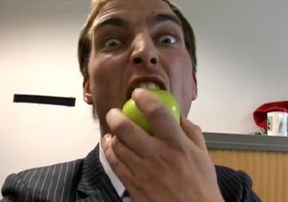 File:KM313-TerrenceEatingApple.jpg