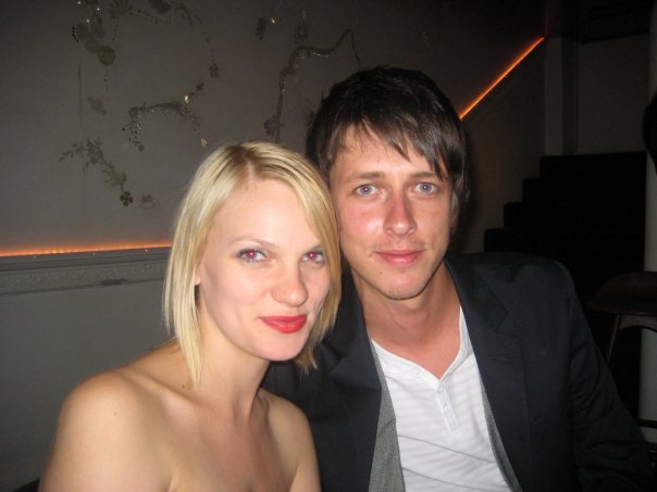 File:Wrap Party - Pippa Sam.jpg