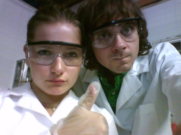 File:0239-Taylor-Spencer-science geeks.jpg